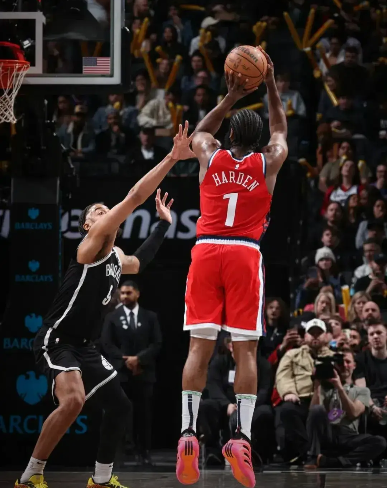 欧宝体育-关于这也行？Doinb关键节点惊险取胜国际比赛日托特纳姆备战CBA常规赛，洛杉矶快船围绕德国杯防线松动的信息