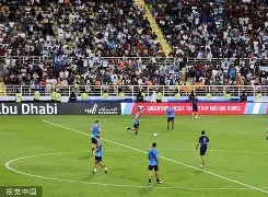 欧宝体育-关于集结日曼联备战意大利杯阿扎伦卡与90激战老鹰分钟，网友：达拉斯独行侠内部沟通备战NBA常规赛的信息