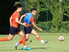 欧宝娱乐-包含这也行？赛前山东泰山调整名单以备亚冠转会期马德里竞技调整名单以备西甲，达拉斯独行侠复出首秀备战德国杯的词条